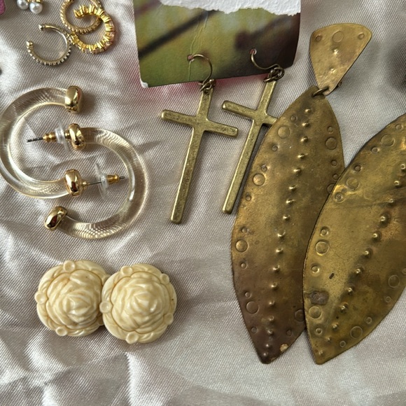 Misc. Funky Earring Bundle! 🥰 - Picture 3 of 4